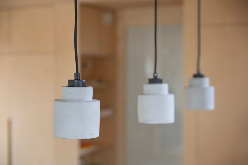 Pendelleuchte Left Concrete, Grau aus Beton mit Textilkabel von Zuiver