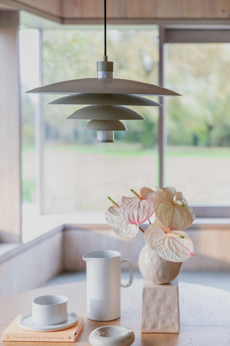 Pendelleuchte Cole von Zuiver in Beige mit Eisen-Gestell, E27-Fassung