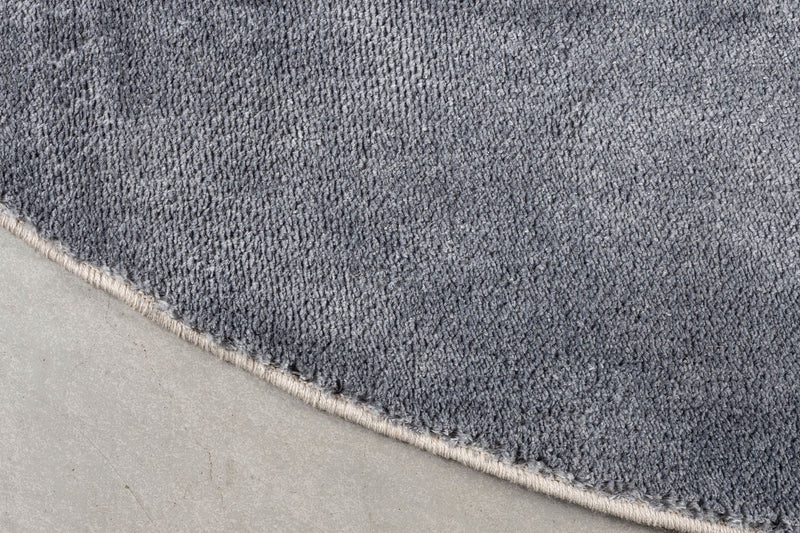 Teppich Phila 160x257 cm in Blau mit Glanz-Matt-Optik von Zuiver