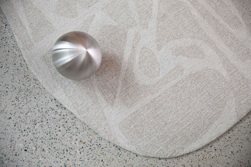Teppich Forms 160x230 cm aus 100% Wolle in Weiß von Zuiver