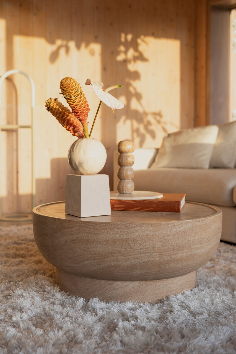 Vase Crocus Beige von Zuiver aus Aluminium mit kugelförmigem Design