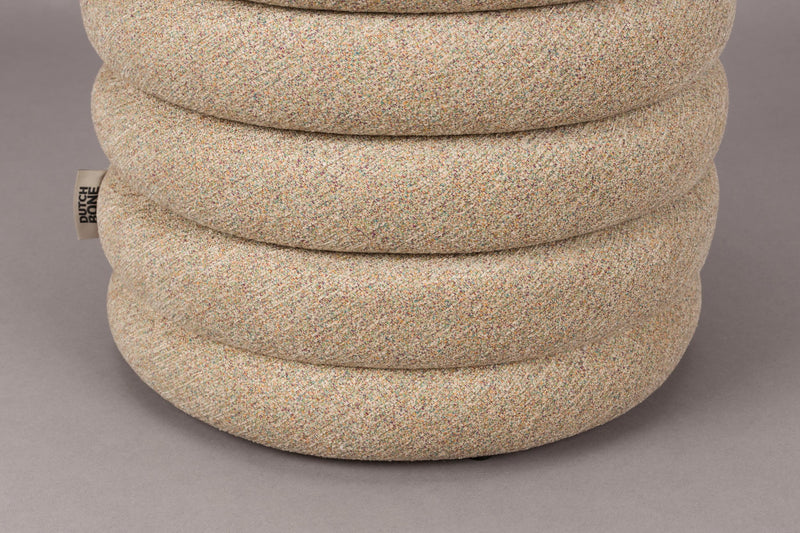 Sitzhocker Fern Beige mit Bouclé-Bezug im Boho-Chic von Dutchbone