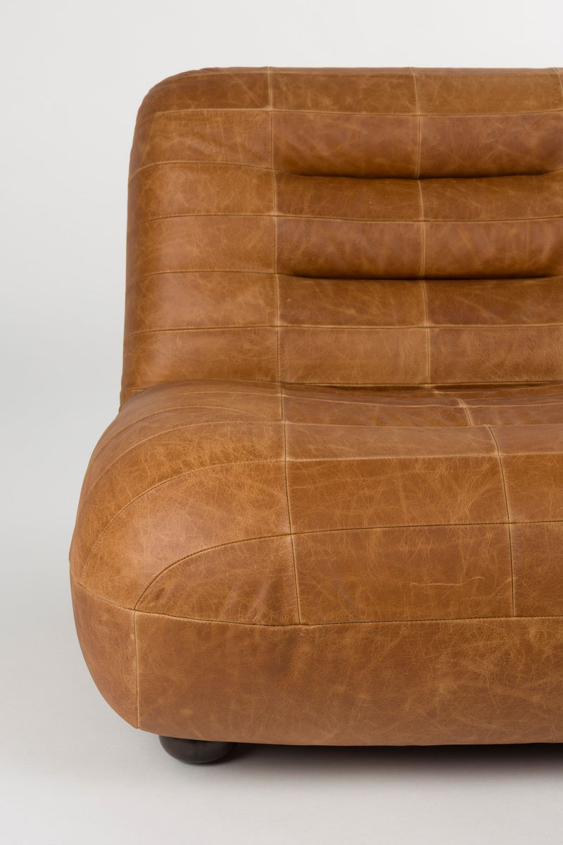 Loungesessel Wyatt Cognac aus Leder mit Gummibaumholz-Beinen