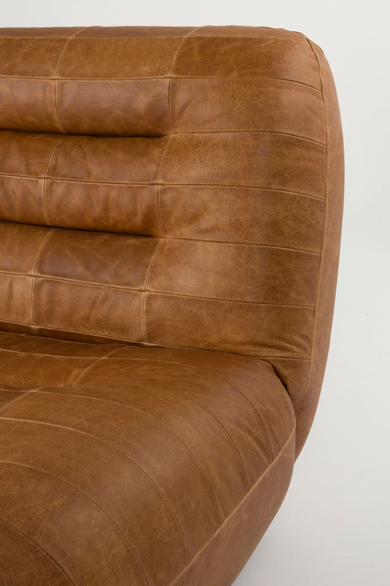 Loungesessel Wyatt Cognac aus Leder mit Gummibaumholz-Beinen