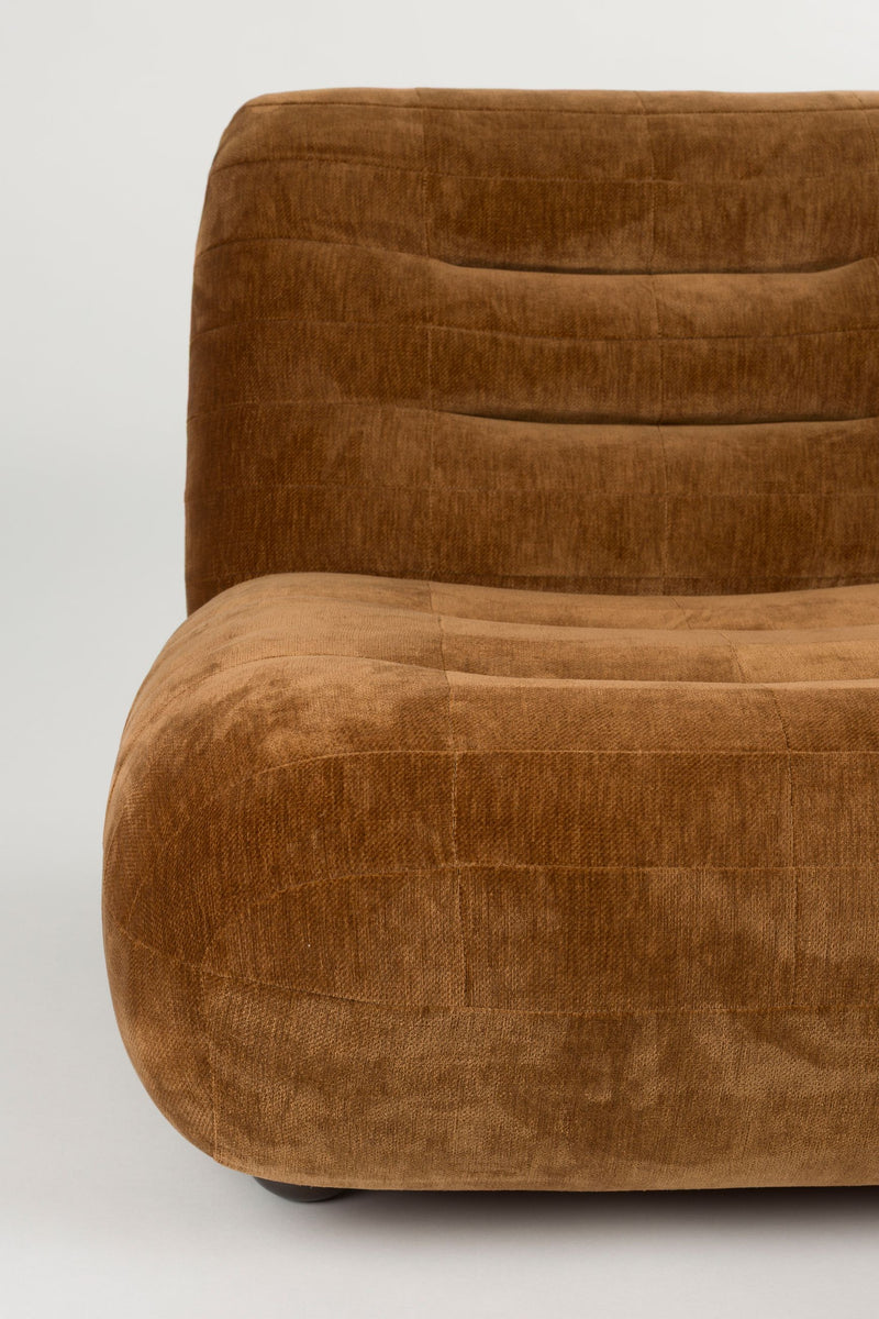 Loungesessel Wyatt Cognac mit Veloursbezug im Boho-Chic von Dutchbone