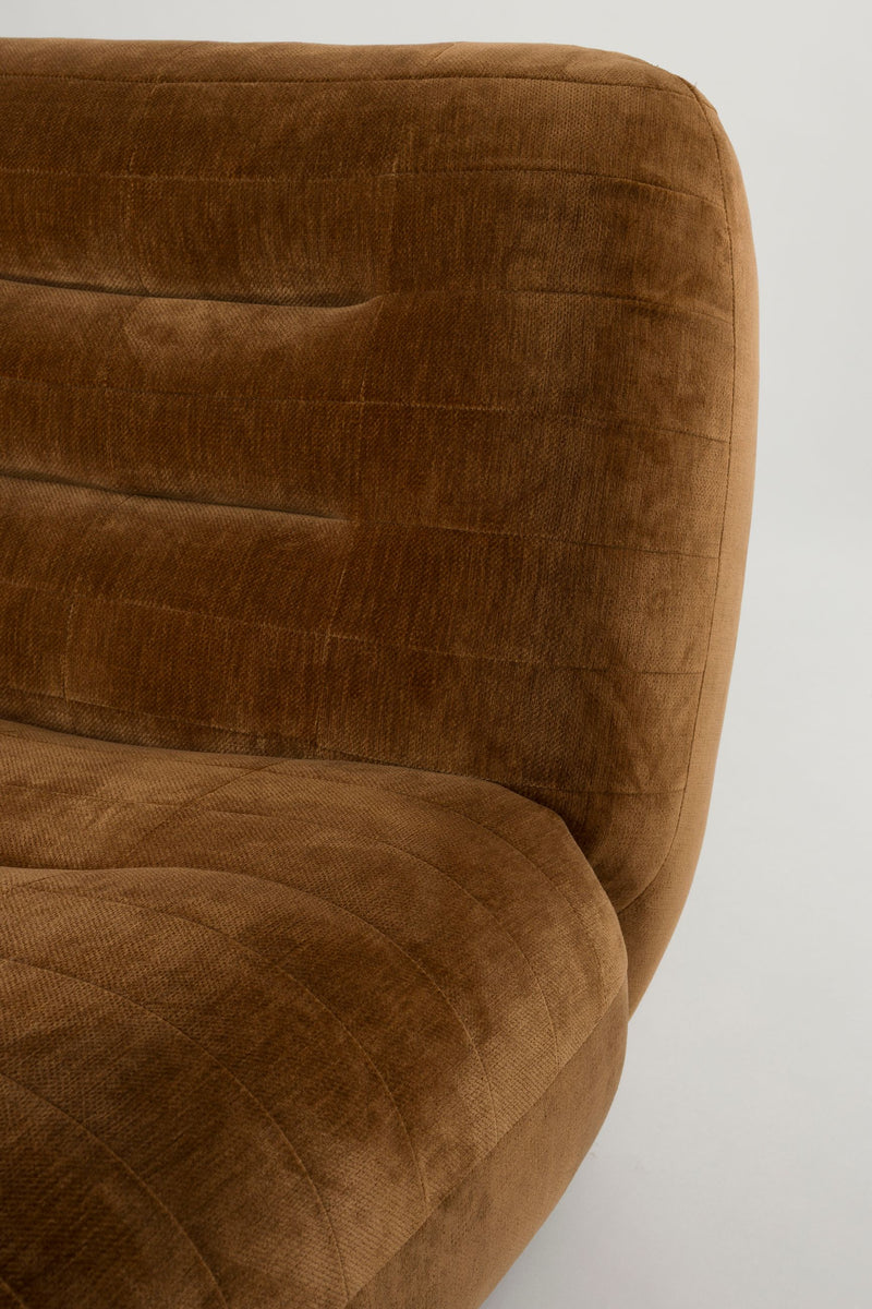 Loungesessel Wyatt Cognac mit Veloursbezug im Boho-Chic von Dutchbone