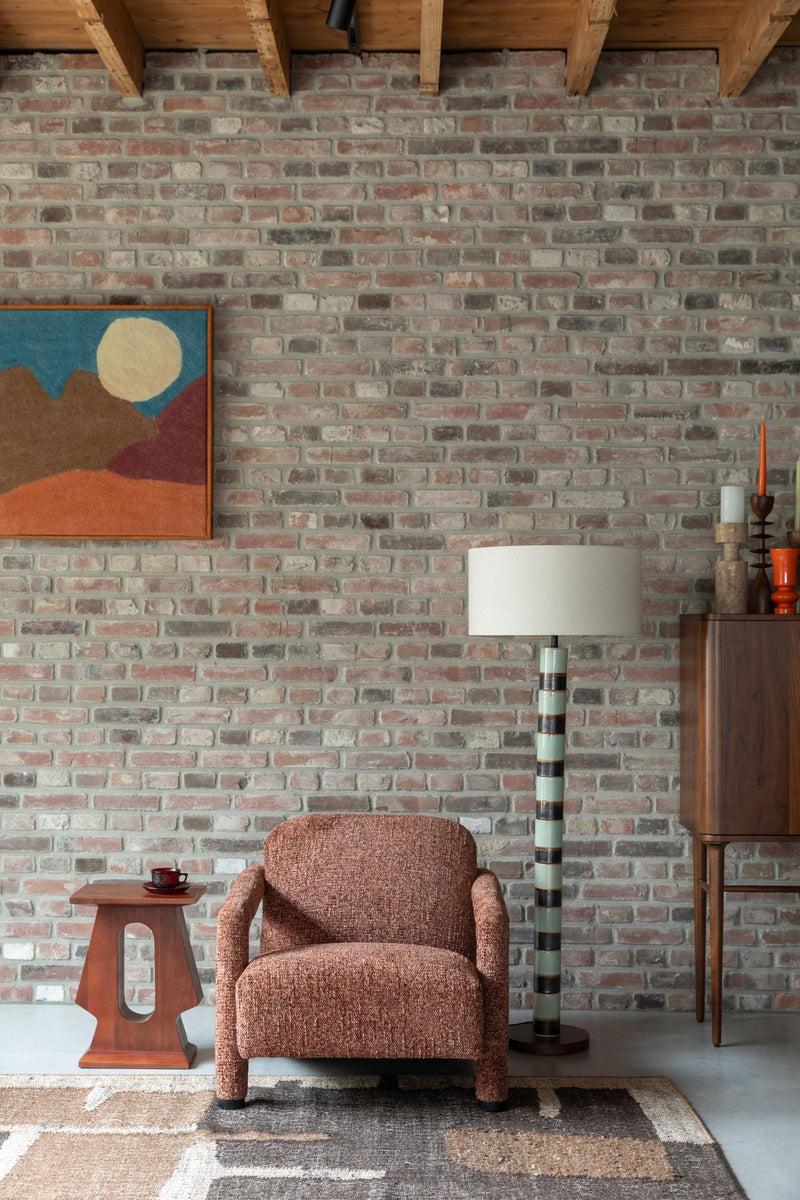 Loungesessel Kent Bordeaux Red mit Eukalyptusholz-Gestell im Boho-Stil