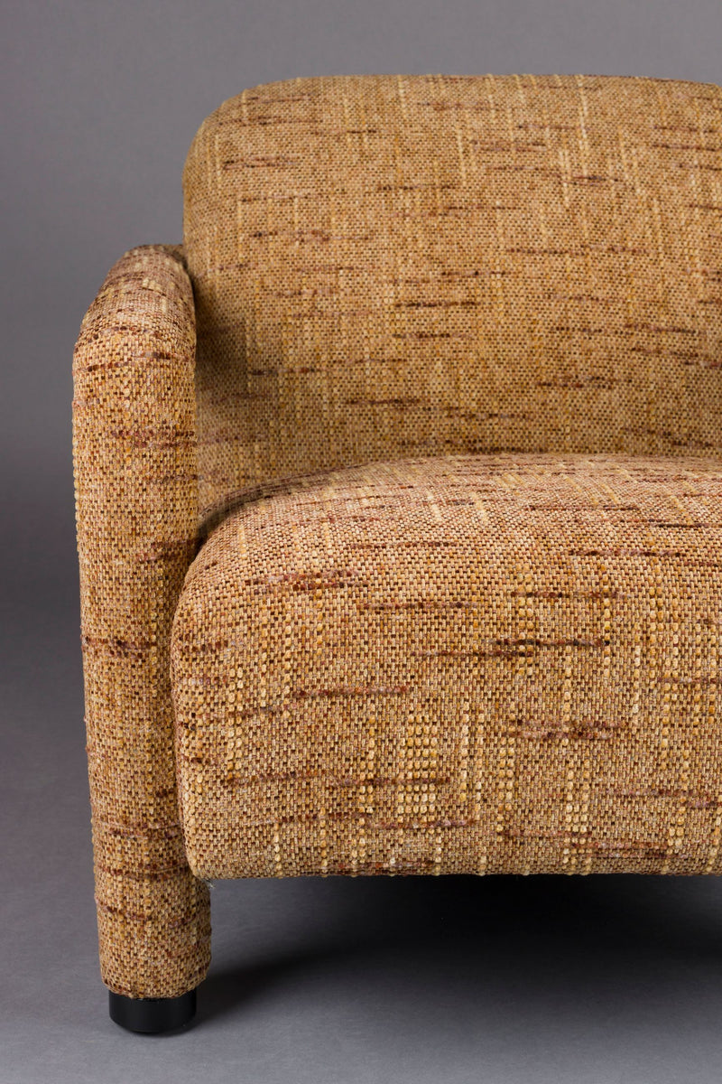 Loungesessel Kent Ochre mit Eukalyptusholz-Gestell von Dutchbone