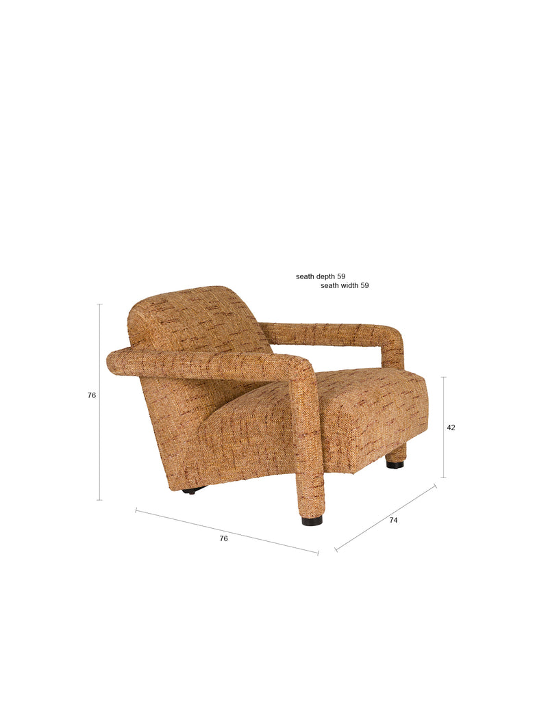 Loungesessel Kent Ochre mit Eukalyptusholz-Gestell von Dutchbone