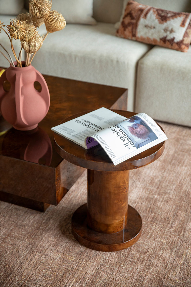 Beistelltisch Quinn im Retro-Design mit Walnussfurnier von Dutchbone