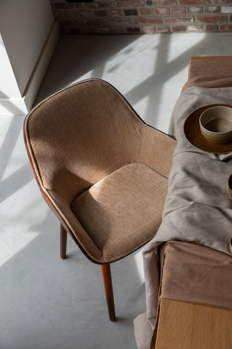 Sessel Taylor Beige mit Eschenholz-Gestell von Dutchbone im 70er-Stil