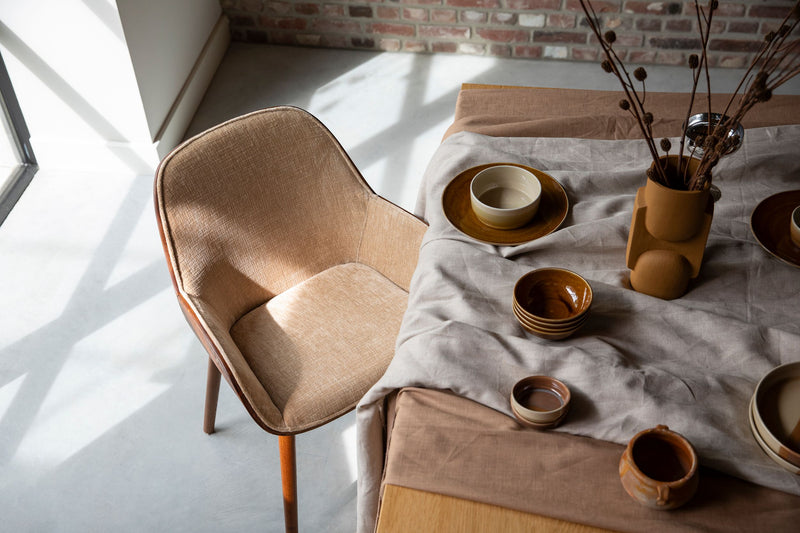 Sessel Taylor Beige mit Eschenholz-Gestell von Dutchbone im 70er-Stil