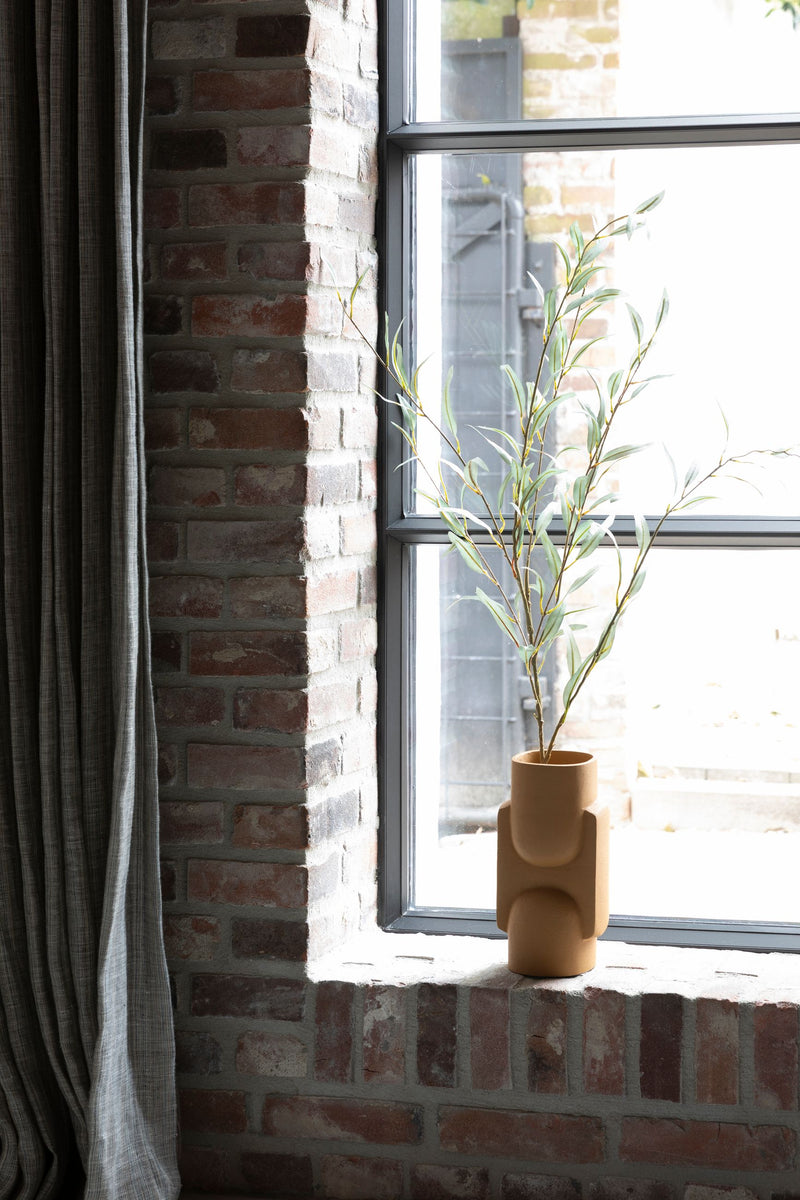 Vase Santos Ochre von Dutchbone aus Aluminium im 70er-Retro-Look