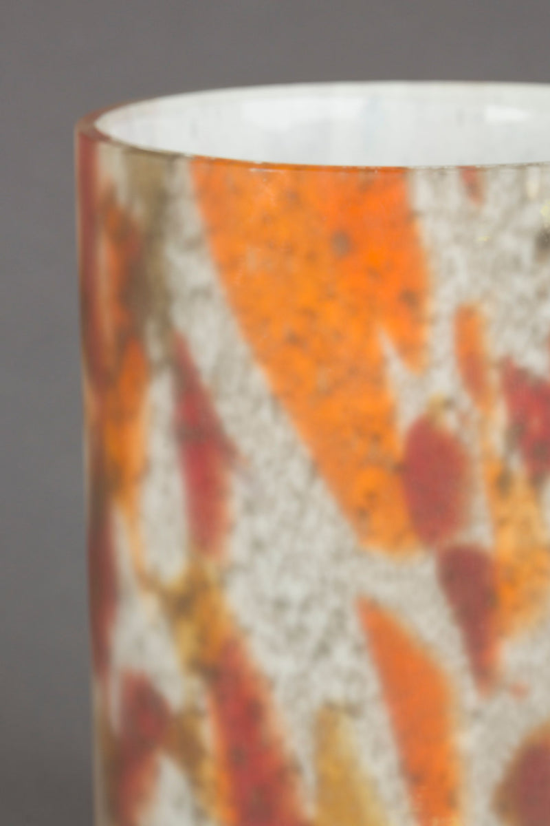Vase Earl von Dutchbone aus mattem Glas in warmen Farbtönen