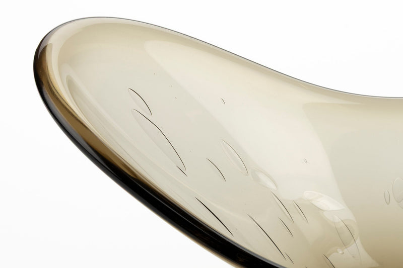 Tablett Dale aus schwarzem Rauchglas mit geschwungener Form, Dutchbone