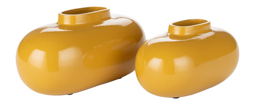 Deko-Vase Droplet S Ochre in Gelb mit glänzender Oberfläche, Gesamtansicht zweier Vasen nebeneinander.