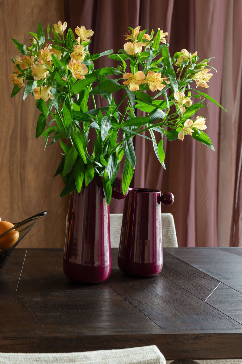 Dutchbone Vase Dot L Bordeaux aus Eisen mit glänzender Oberfläche