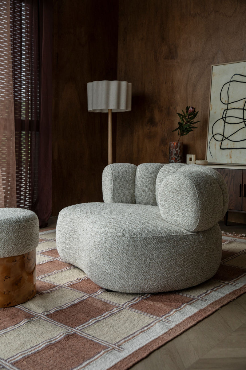 Loungesessel Duvane Beige mit Gummibaumholz-Gestell im Boho-Stil