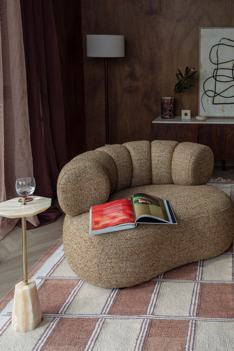 Loungesessel Duvane Braun mit Gummibaumholz-Gestell von Dutchbone