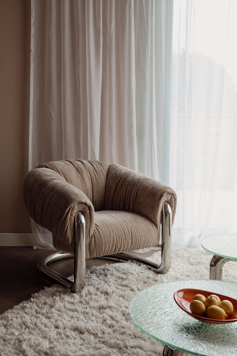 Loungesessel Marly von Dutchbone mit Samtbezug in Silber, Retro-Look