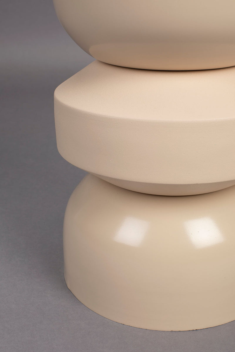 Hocker Apollo Beige, Retro-Design aus Metall von Dutchbone