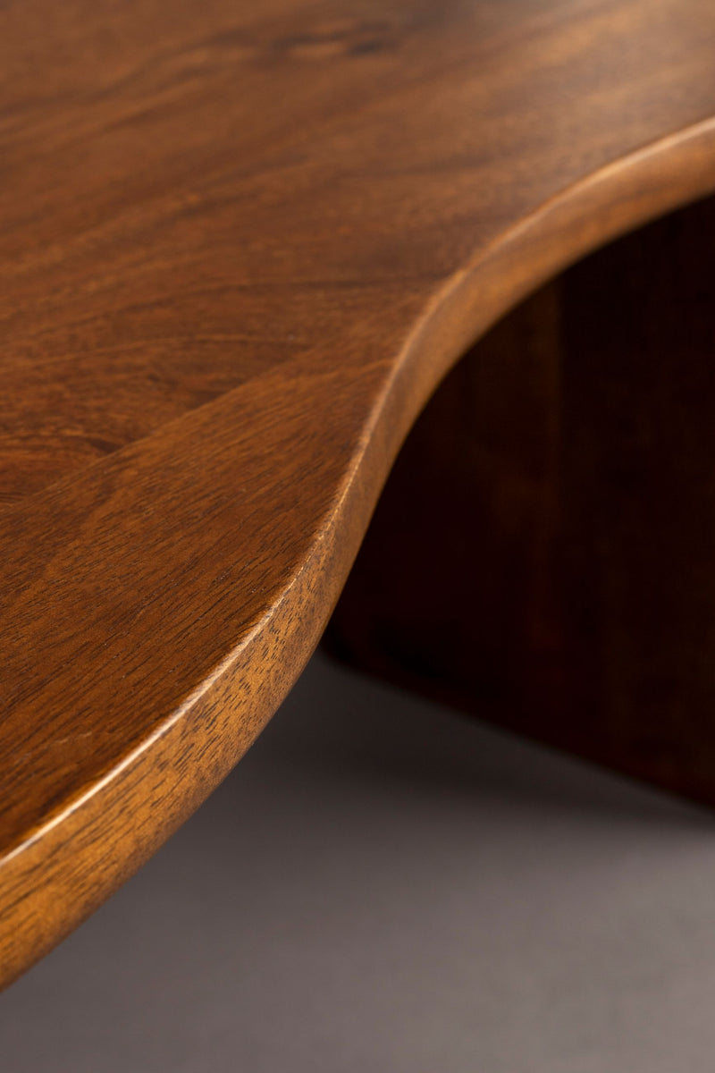 Couchtisch Tilon aus Mangoholz im Vintage-Design von Dutchbone