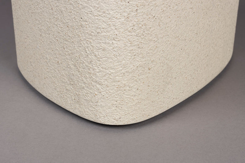 Beistelltisch Veda Low aus recyceltem Marmor in Beige, Boho-Chic Stil