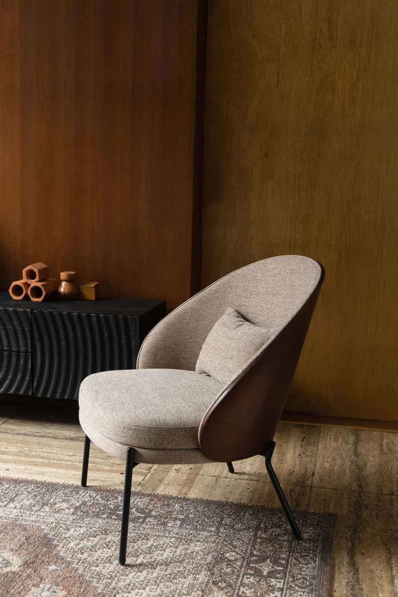 Loungesessel Rodin Beige mit Eschenholz-Gestell im Retro-Design