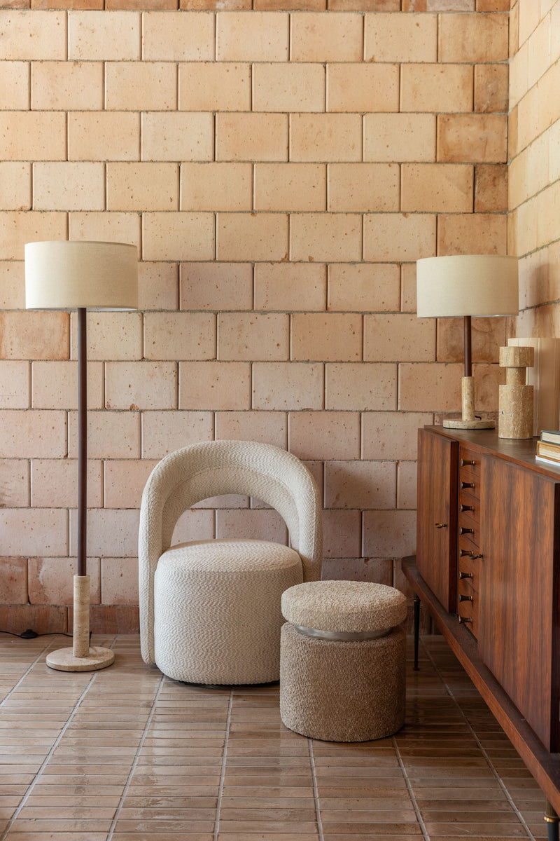 Loungesessel Seina von Dutchbone mit drehbarem Sitz, Beige aus Bouclé