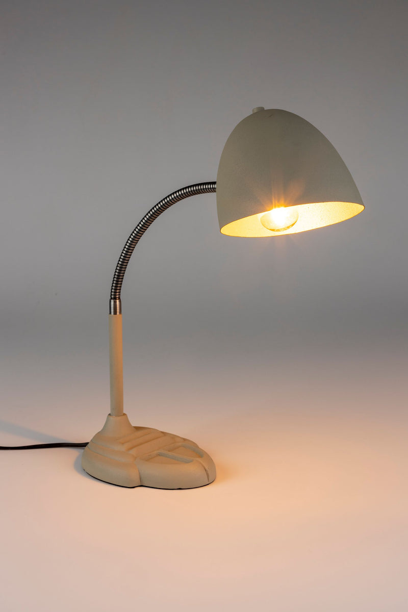 Tischlampe Janna in Beige mit flexiblem Metallfuß von Dutchbone