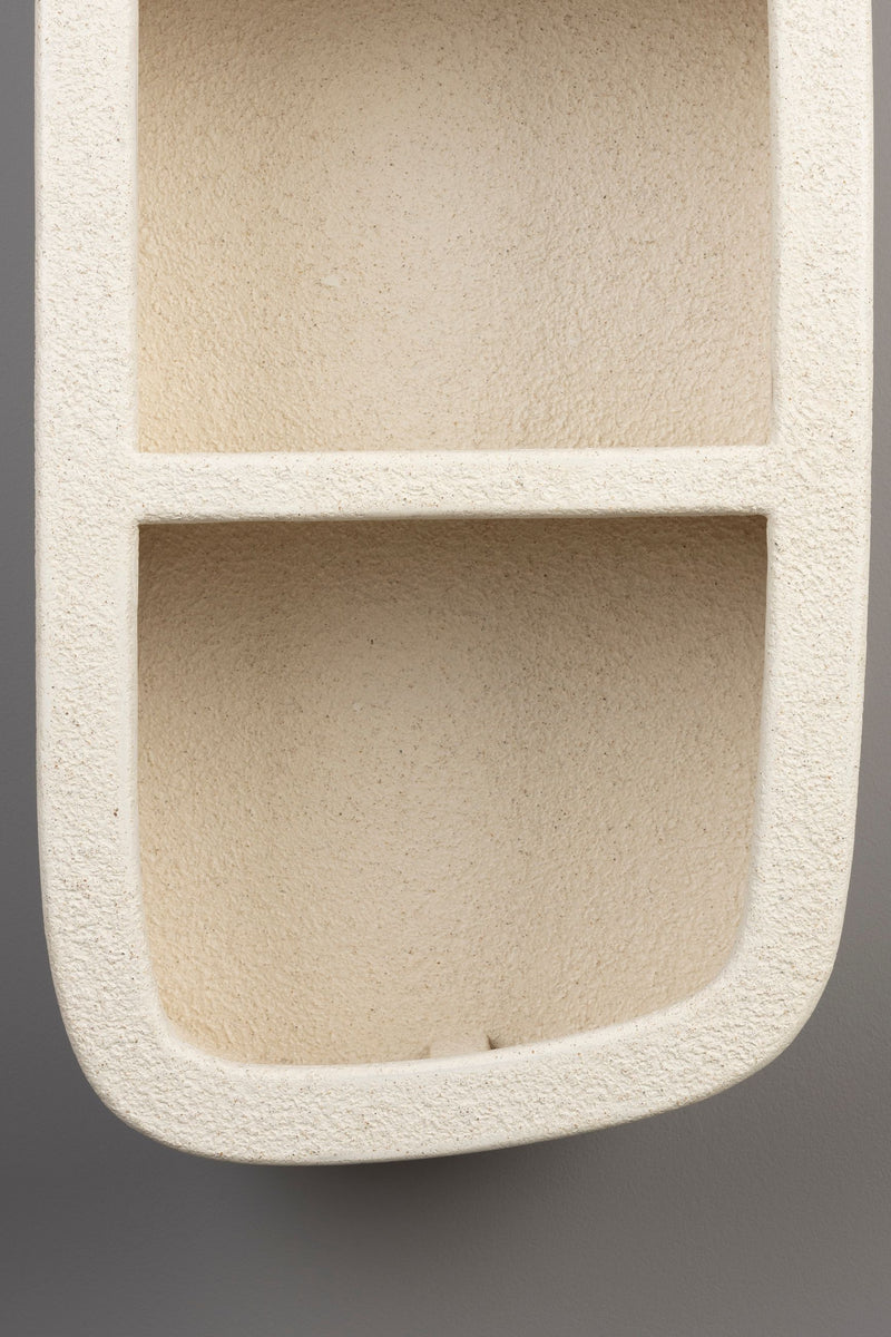 Wandregal Veda mit 3 Ablagen aus recyceltem Marmor in Beige/Natur