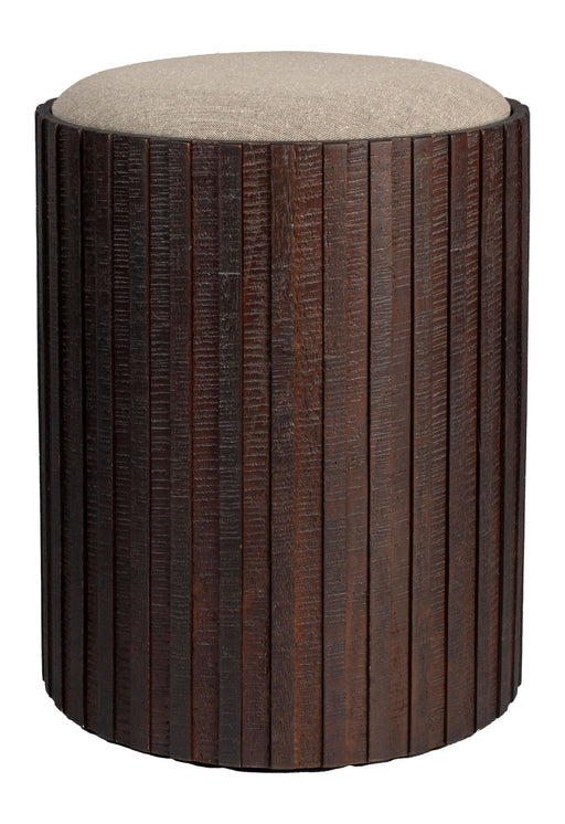 Pouf Bay mit Stauraum aus recyceltem Teakholz in Braun, Gesamtansicht mit vertikalen Holzlamellen und beigem Polstersitz.
