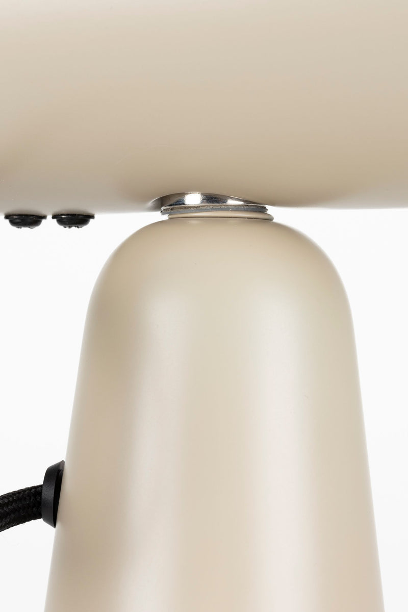 Schreibtischlampe Vesper Beige mit drehbarem Metall-Lampenschirm