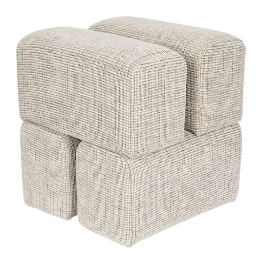 Hocker Staple Braun mit verspieltem Blockdesign aus Polyester in Gesamtansicht von vorne.