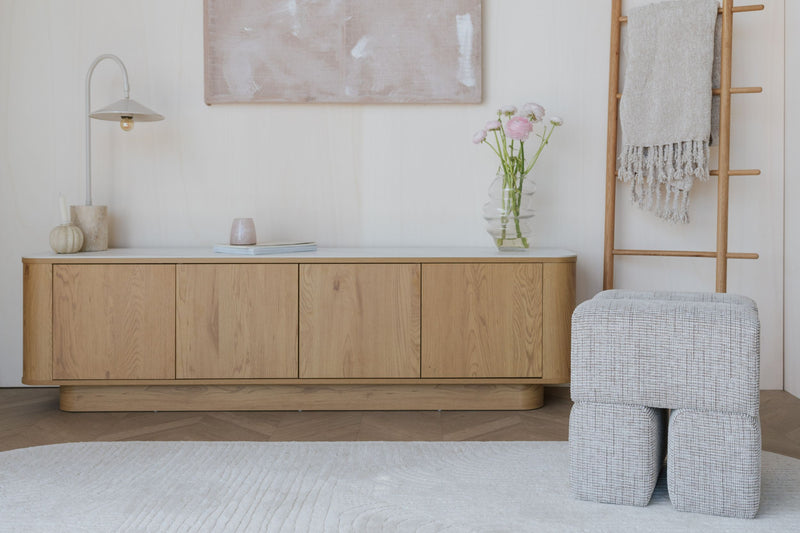 Hocker Staple Braun mit verspieltem Blockdesign aus Polyester