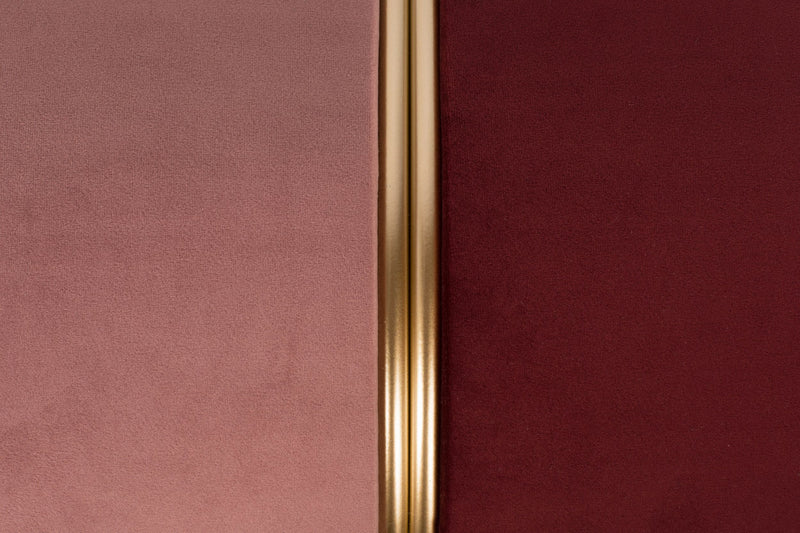 Hocker Bubbly Candy in Rosa mit goldenem Ring und Samtbezug