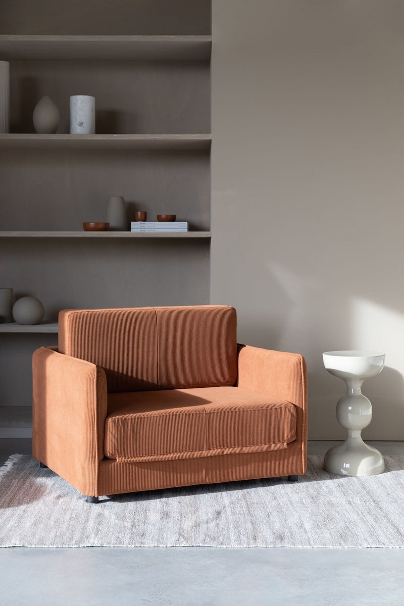 Beistelltisch Lars in Ivory, rundes Metall-Design mit Kugel-Optik