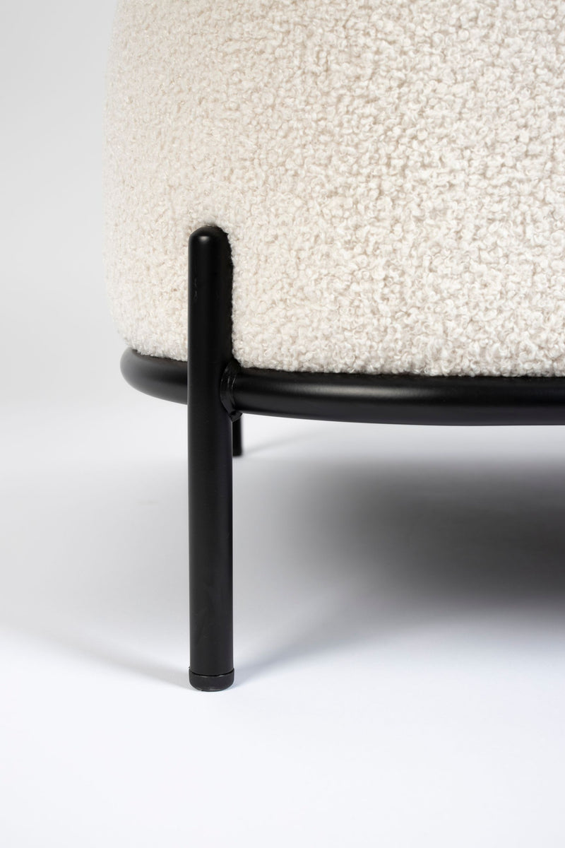 Loungesessel Polly mit Teddy-Bezug in Ivory und Metallgestell