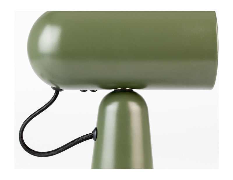 Schreibtischlampe Vesper in Grün mit Metall-Lampenschirm, E27
