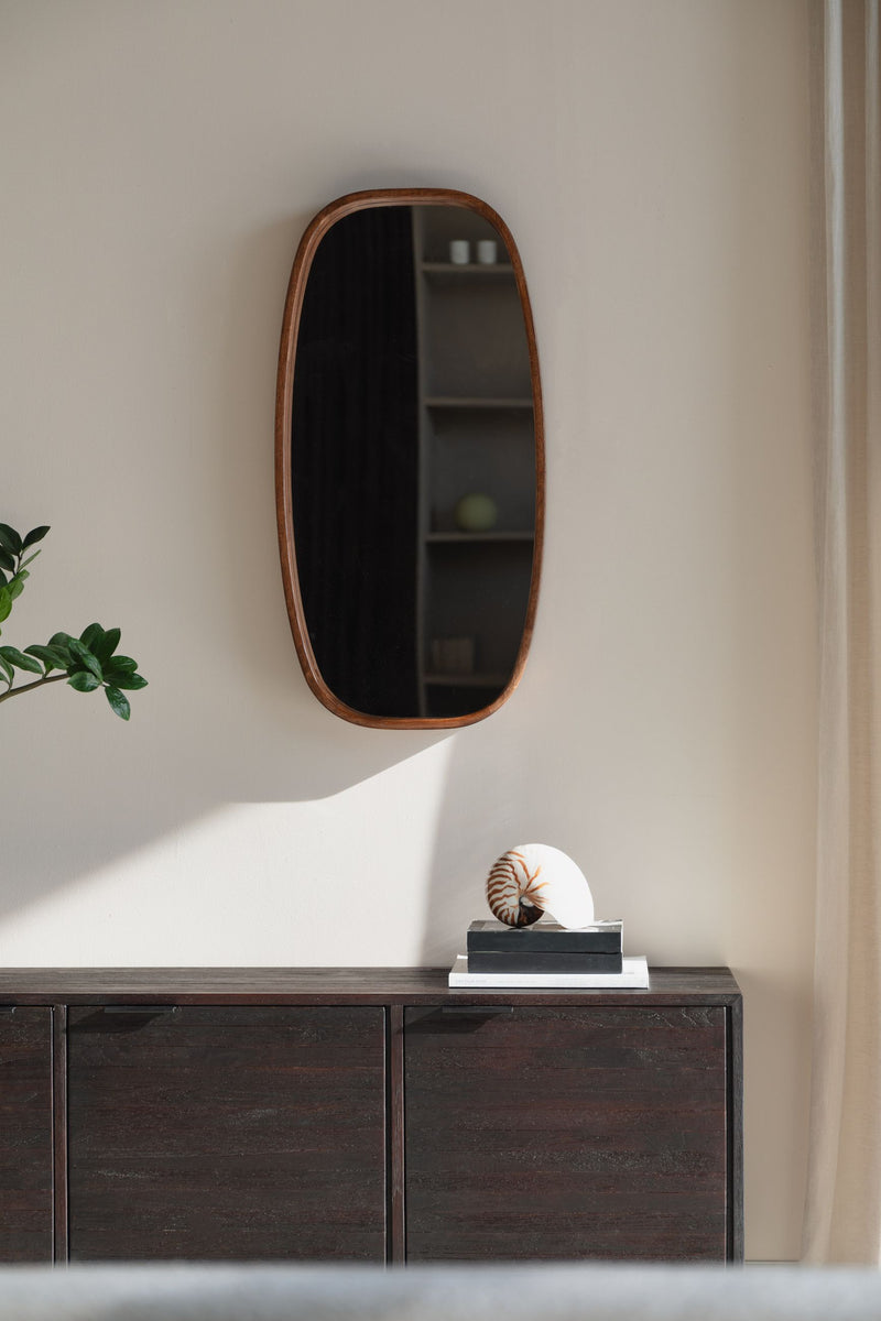 Spiegel Nyko M mit Gummibaumholz-Rahmen, Beige für Flur & Schlafzimmer