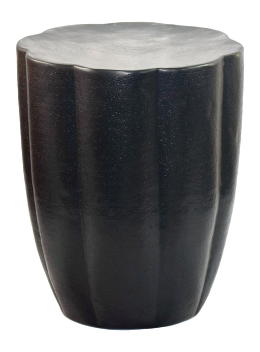 Beistelltisch Aluminium Schwarz 41 cm mit wellenförmiger grauer Tischplatte und geripptem Aluminiumgestell.