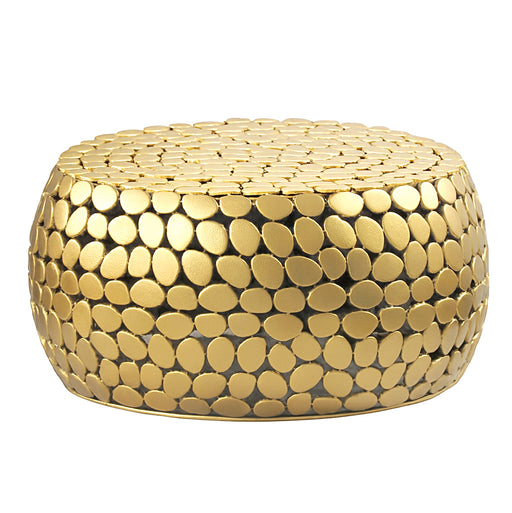 Gesamtansicht des runden Couchtischs Aluminium Gold mit strukturierter, münzförmiger Oberflächengestaltung in Gold.