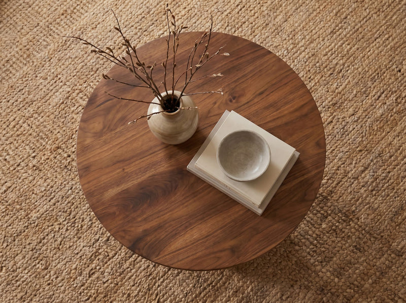 Couchtisch Mango Massivholz rund im Teardrop-Design, 60 cm, Wohnling