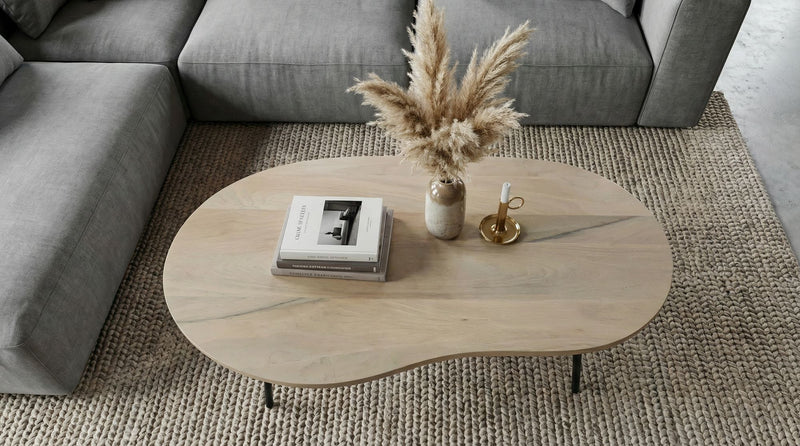 Couchtisch Nierenform Mango Massivholz White Wash mit Metallbeinen