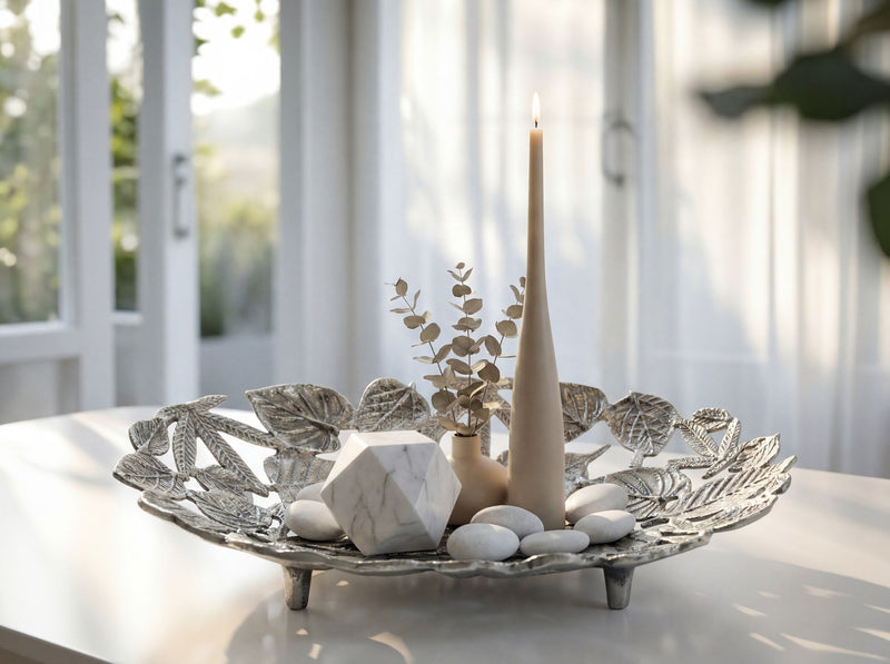 Dekoschale Oval Silber aus Aluminium mit Blätter-Optik, Wohnling