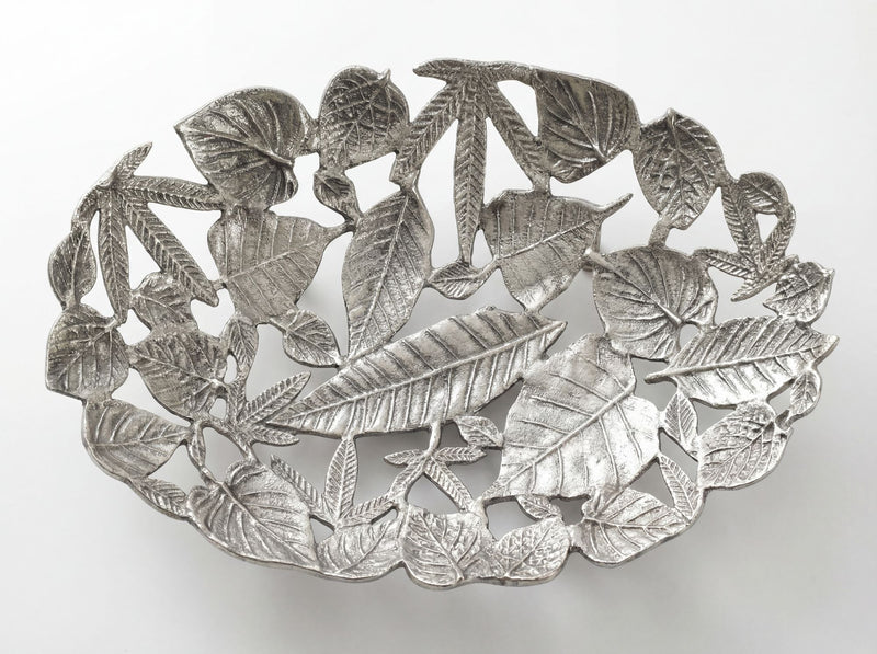 Dekoschale Oval Silber aus Aluminium mit Blätter-Optik, Wohnling