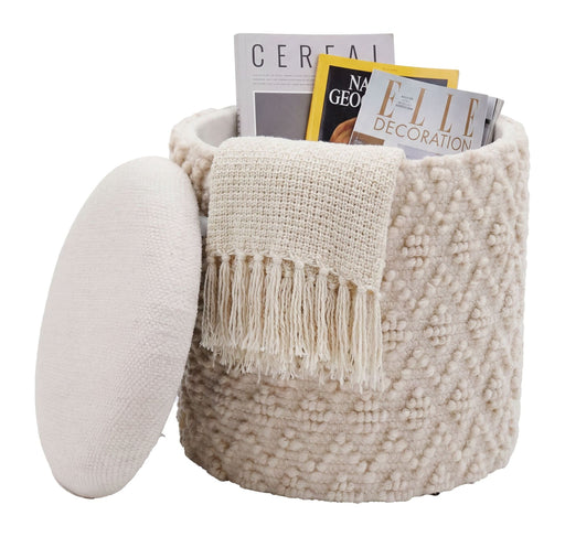 Sitz- & Fußhocker Boho mit Stauraum aus Wolle in Creme, geöffnet mit Deckel und gefülltem Innenraum, Gesamtansicht.