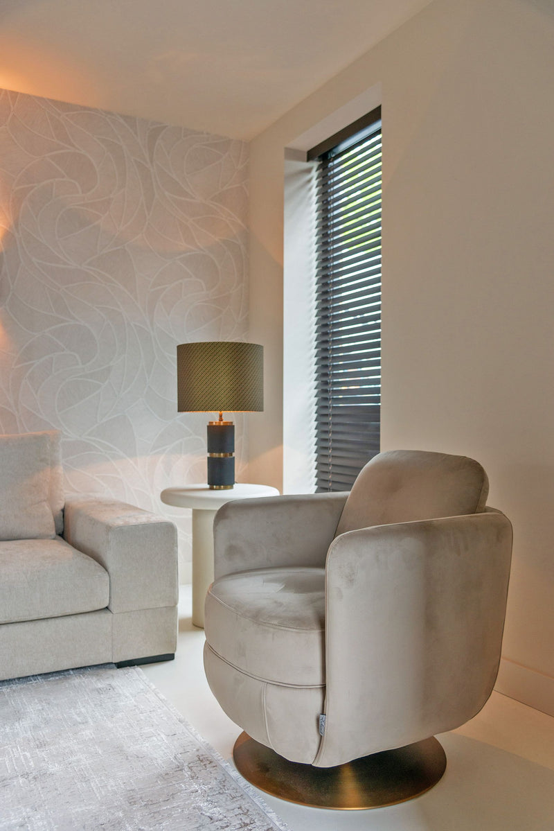 Beistelltisch Bloomstone White – organische Form von Richmond