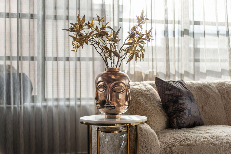 Richmond Beistelltisch Tempus gold – Marmor & Glas, Sanduhr-Design