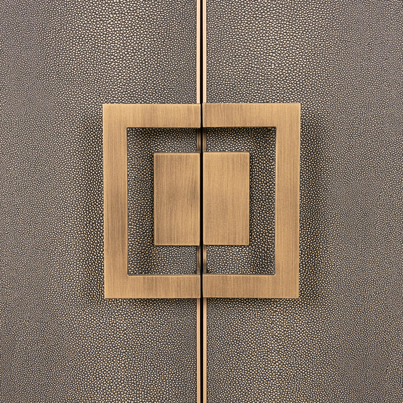 Sideboard Bloomville Brass Shagreen – Eiche & PU-Leder, 2-türig